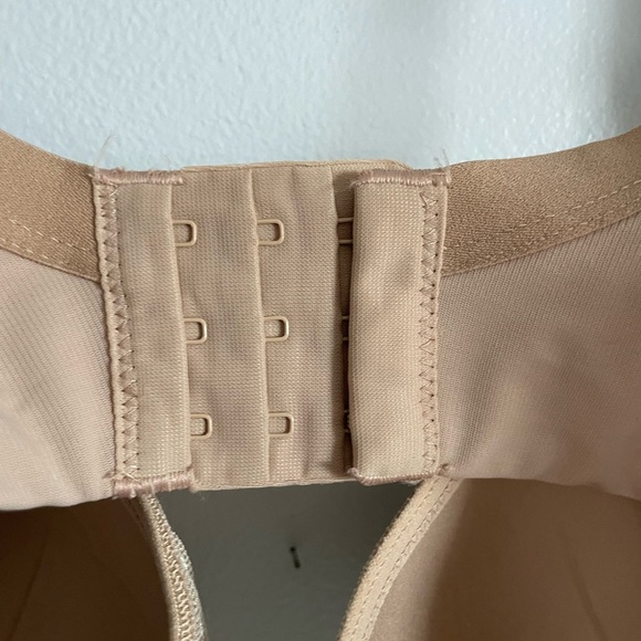 Beige Lace Bra size 38G Soma - Picture 3 of 4